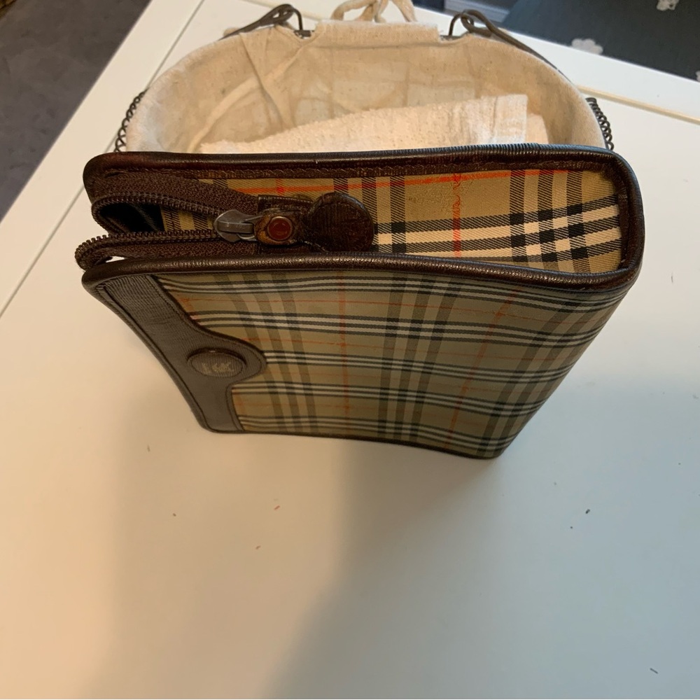 Burberry Tan Plaid Clutch Bag - Picture 9 of 11